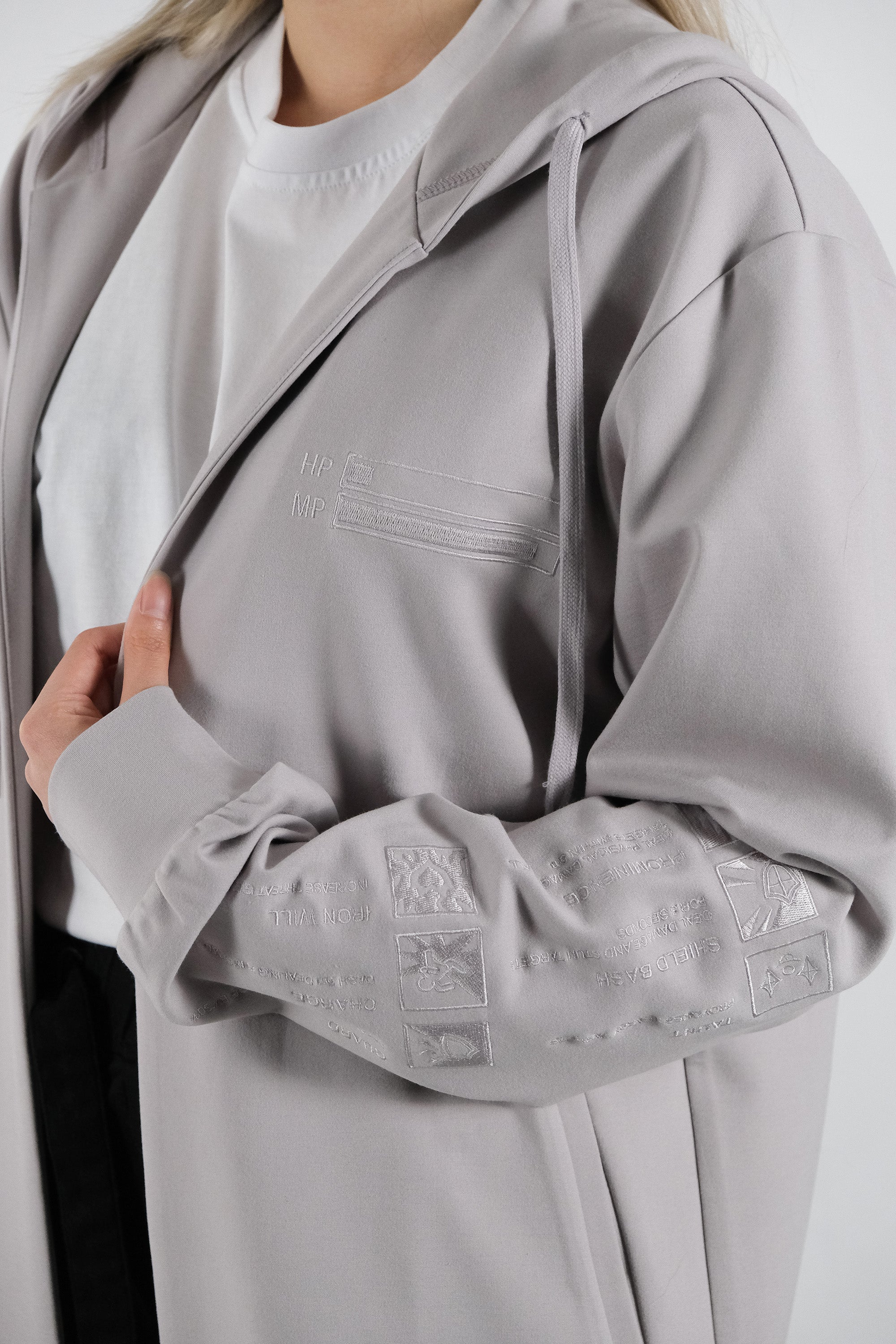 Showcasing HP and MP Bar on Tank Gaming Cardigan from Torokami Apparel