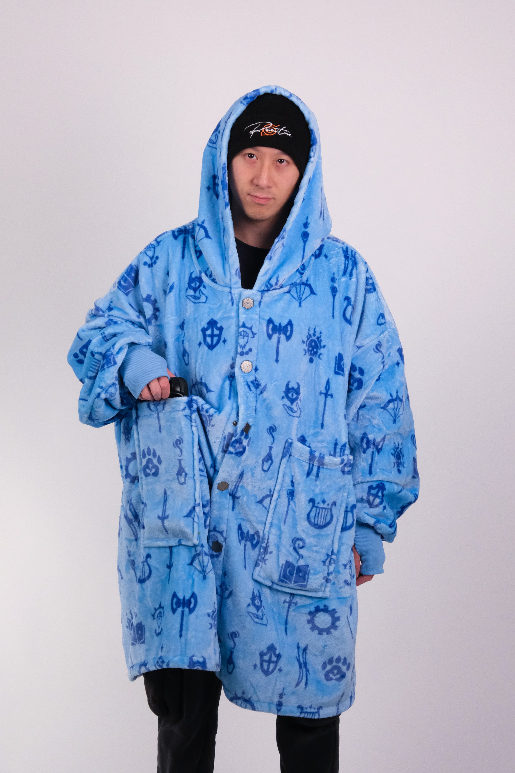 MISFIT - 2025 GAMER BLANKET HOODIE (FLEECE) – Torokami Apparel