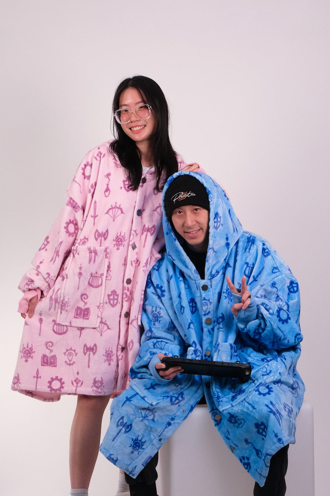 *MISFIT* - 2025 GAMER BLANKET HOODIE (FLEECE)